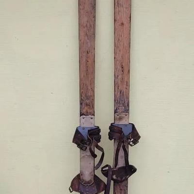 Vintage WWII Military Patrol Skis