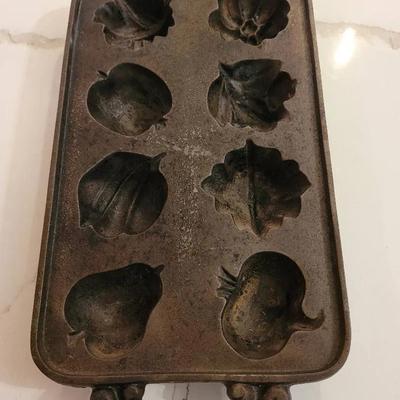 Vintage John Wright Co. Cast Iron Fruits & Vegetables Muffin Cornbread Mold