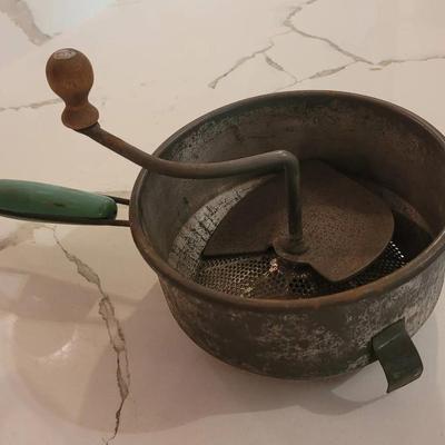 Vintage Foley Food Mill Juicer, Masher, Ricer, Strainer