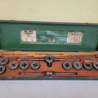 Vintage Little Giant Greenfield Tap & Die Corp Screw Plate Set