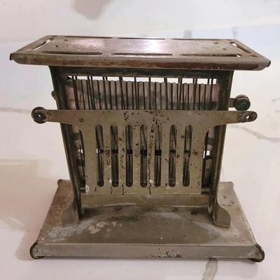 Antique Landers Fray & Clark 1903 Model Toaster