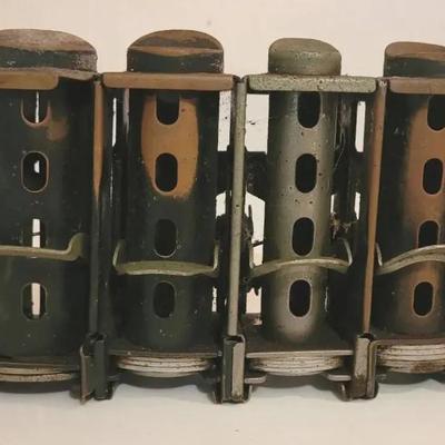 Working Antique Bus/Railroad Conductor 4 Barrel Coin Changer With Belt Loops