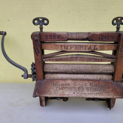 Antique Horse Shoe Brand Hand Cranked Clothes Wringer Late 1800s