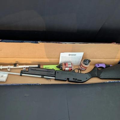 Crosman 760 Pumpmaster BB / Pellet Rifle Set – with Scope & BBs