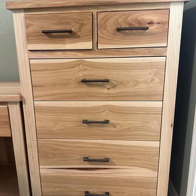 Solid Hickory Wood 6-Drawer Chest of Drawers with Modern Hardware