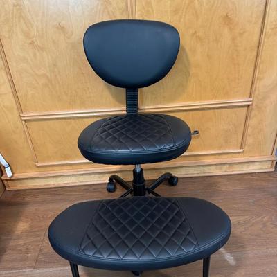 Ergonomic Kneeling Chair with Back Support – Black Faux Leather