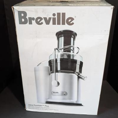 Breville Juice Fountain Plus Juicer (Model JE98XL) with Box and Accessories
