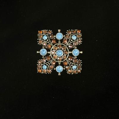 Sale Photo Thumbnail #46