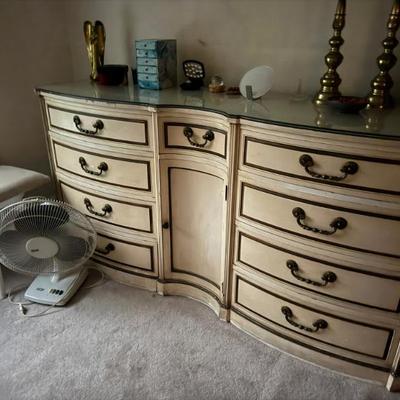 Sale Photo Thumbnail #36