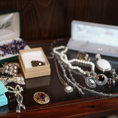 Sale Photo Thumbnail #1