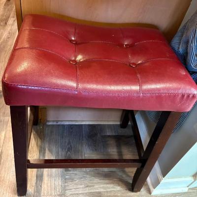 Sale Photo Thumbnail #74: 24" high bar stool $45
2 available