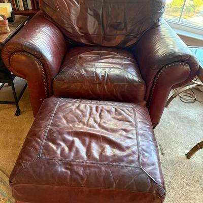 Sale Photo Thumbnail #14: Leather Trend chair $280
4'X32 " X 36"
ottoman $160
27 X 24 X 20"