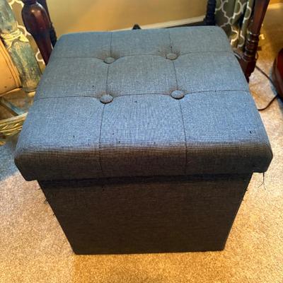 Sale Photo Thumbnail #18: ottoman / storage $10
