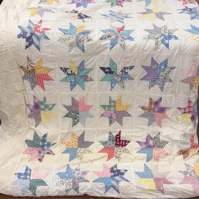 Beautiful Vintage Quilt, Heavily Stuffed, Thick & Cozy