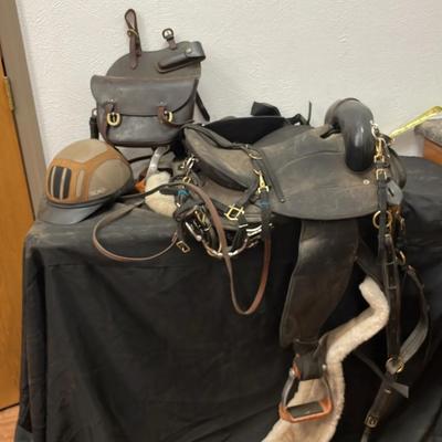 Black Fabric Abetta Saddle with Saddle Blanket Saddle Bag & Troxel Riding Hat 