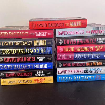David Baldacci Books HB Daylight Long Shadows Dream town Walk The Wire (15)
