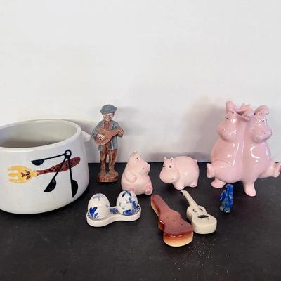 Westbend Bean Pot USA, Fitz Floyd Dancing Hippos & Salt Pepper Shakers, Guitar & Case S/P Shakers