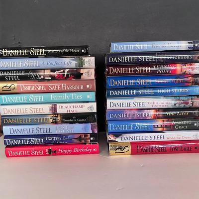 Danielle Steel HB Books Lot (20) Family Ties Nine Lives Spy 