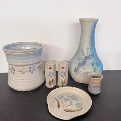 Neher Pottery Lot Kitchen Crock Spoon Rest S/P Shakers Toothpick holder 
