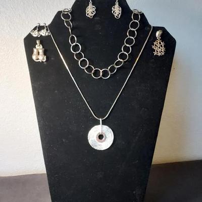 Sue Huston Silver Disc 925, Circle Link Necklace & Earring Set, 925 Star & Cat Pendants 