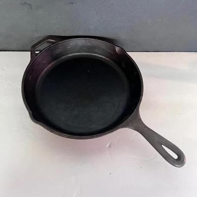 Lodge Cast Iron Skillet Pan USA 10 Inch