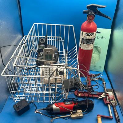 BL172 Variety Of Household Needs