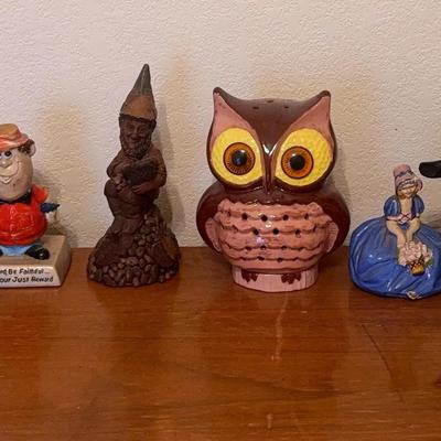 BL138 Side Table Decorative Figurines
