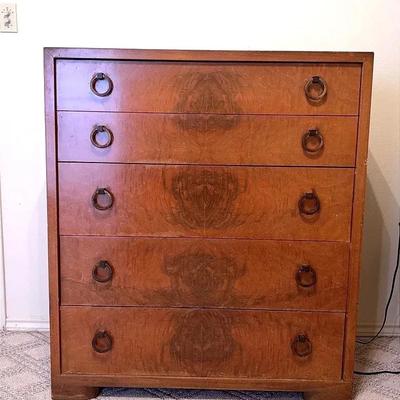 BL132 Chest Of Drawers 