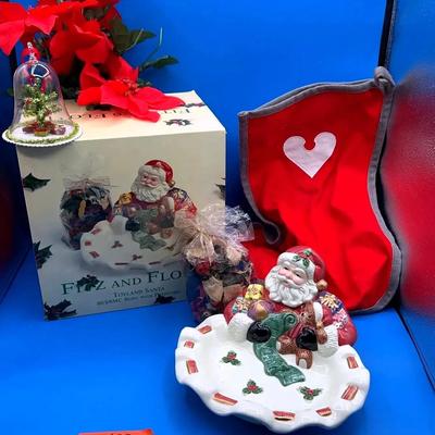 BL628 Fritz & Floyd Toyland Santa & More