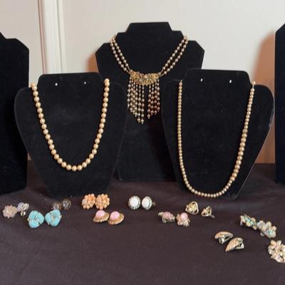 BL429 Vintage Beaded Necklaces And Ear Bobs