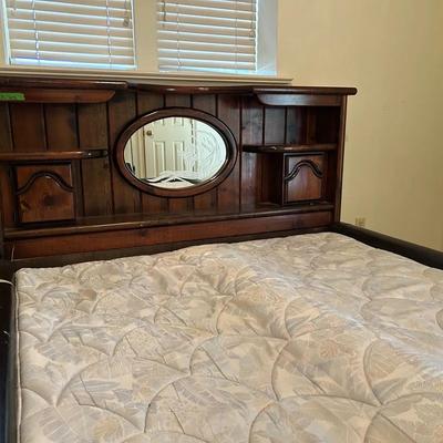 BL201 Classic Queen Waterbed Framed W/6 Drawer & Headboard 