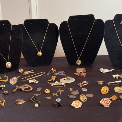 BL430 Casual Necklaces, Lapel Pins, and pendants