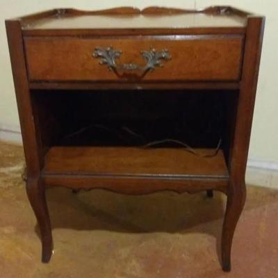 Henredon Vintage Wooden Nightstand 