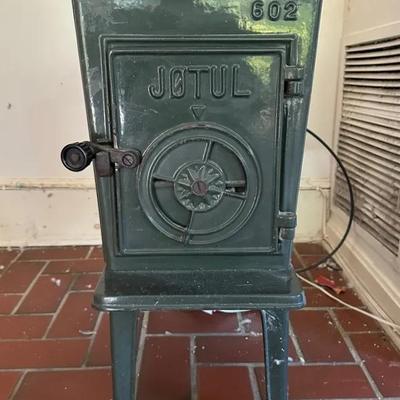 Jotul Cast Iron Stove