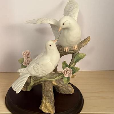 Vintage Homco Masterpiece Porcelain Doves Love’s Song
