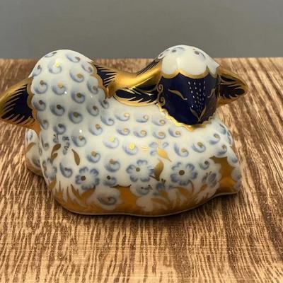 Royal Crown, Derby, twin lambs paperweight figurine