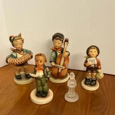 Goebel Hummel Figurines Mixed Lot of Five 