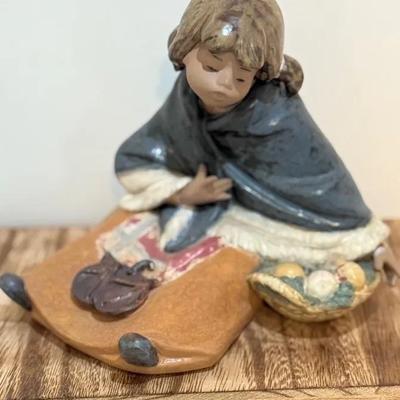 Lladro Fruit Vendor 2161 Girl With Basket Retired Figurine