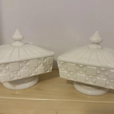 Vintage Westmoreland Old Quilt Pattern Milk Glass Dish
