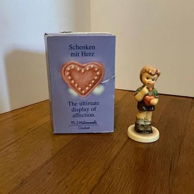 Goebel Hummel Mix Figurine Lot