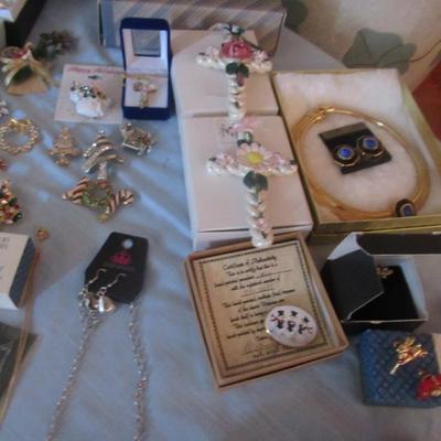 Sale Photo Thumbnail #53