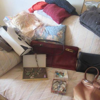 Sale Photo Thumbnail #162