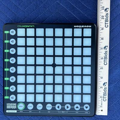 Novation Launchpad 8x8