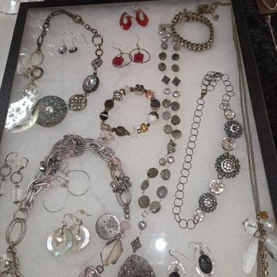 Sale Photo Thumbnail #161