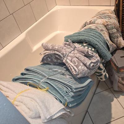 Sale Photo Thumbnail #92