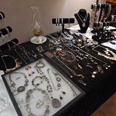 Sale Photo Thumbnail #158