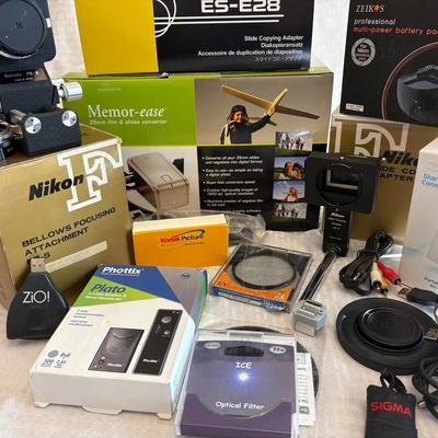 2 Nikon Slide Copying Adapters, Bellows Focusing Attachment, Memor-Ease Converter