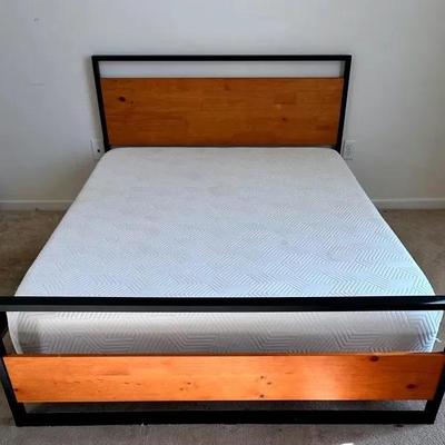 Queen Bed