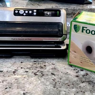 FoodSaver Vacuum Sealer & Bags