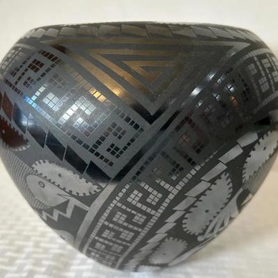 Mata Ortiz Handmade Pottery Vase 